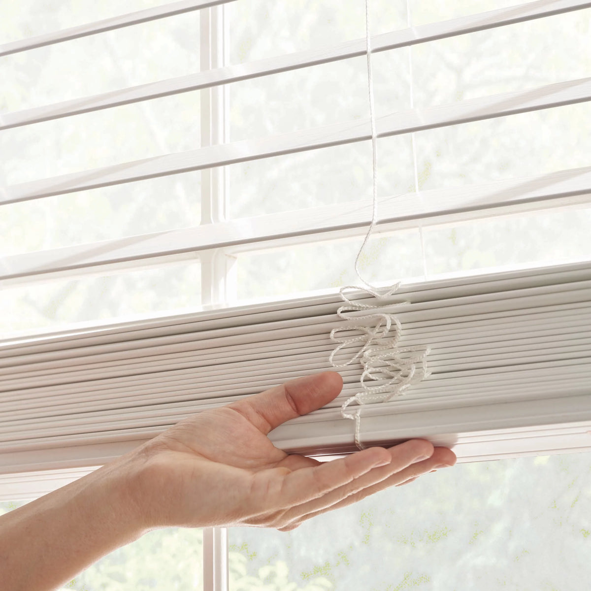 2-inch Cordless Faux Wood Horizontal Window Blinds, White, 34X64 T4753