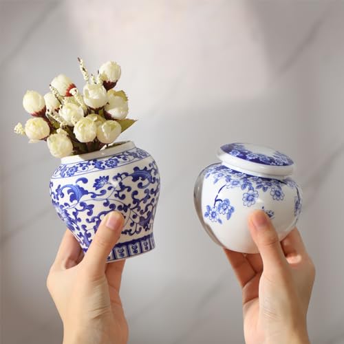 Set of 4 Blue and White Porcelain Vases J7867