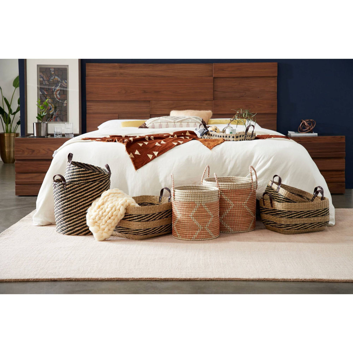 Round Seagrass Set of 2 Storage Baskets with Handles C36700