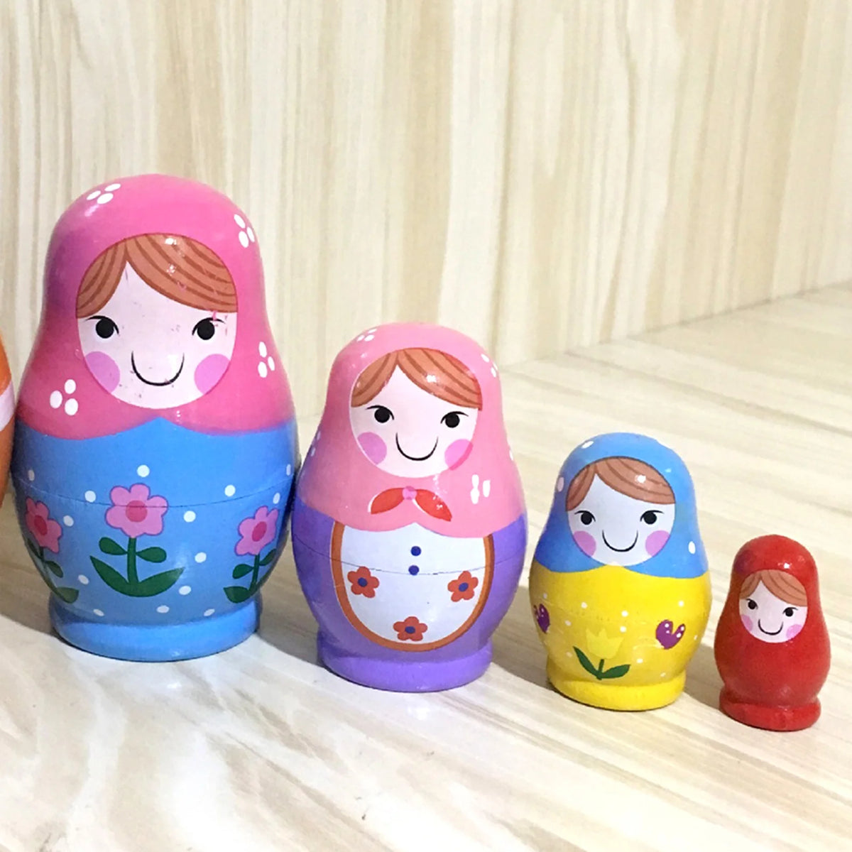 5-piece Russian Matryoshka Wooden Doll Toy D441