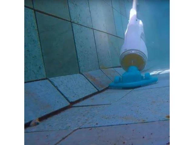 3-Piece Rechargeable Above-Ground Swimming Pool Vacuum E151655