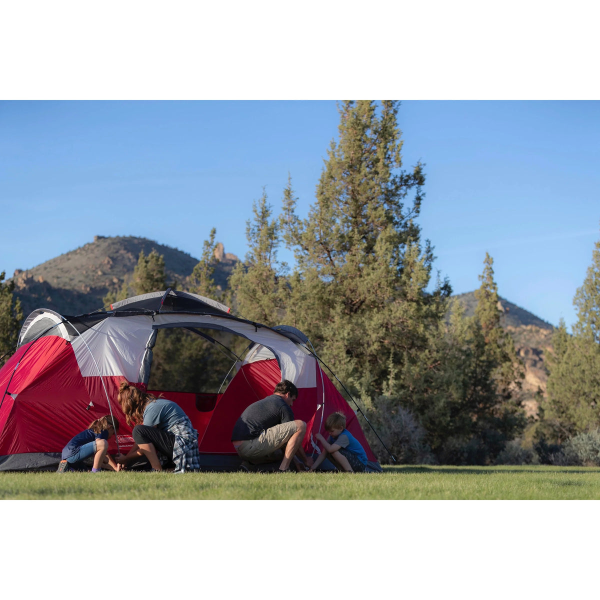 8-Person Dome-Style Camping Tent Q413