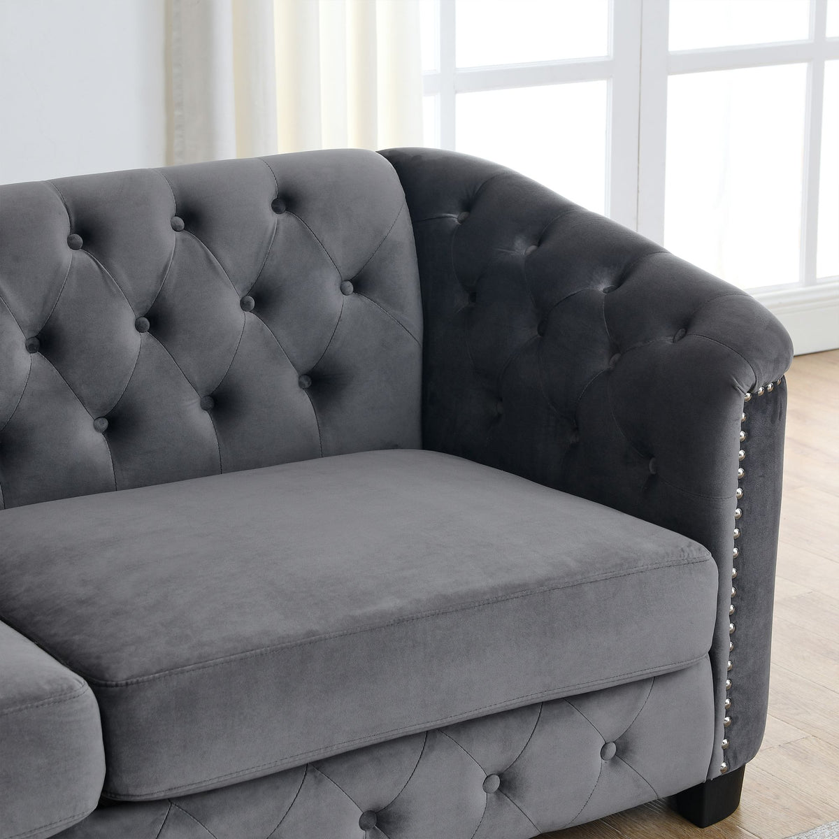 Grey Velvet Small Sofa with 2 Seat Cushions and 2 Throw Pillows U1607