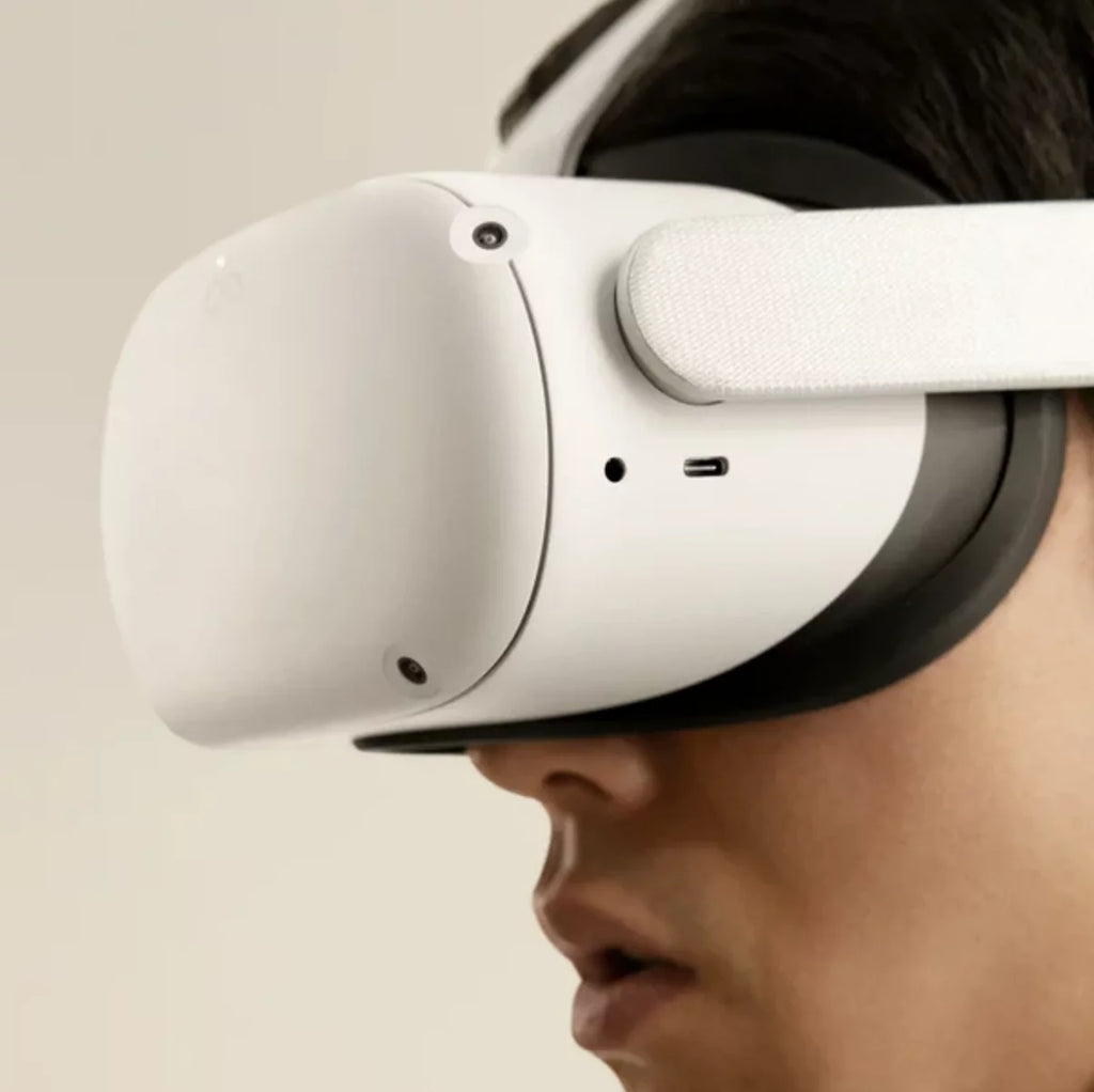 All-In-One VR Headset with Touch Controllers 256GB S71086