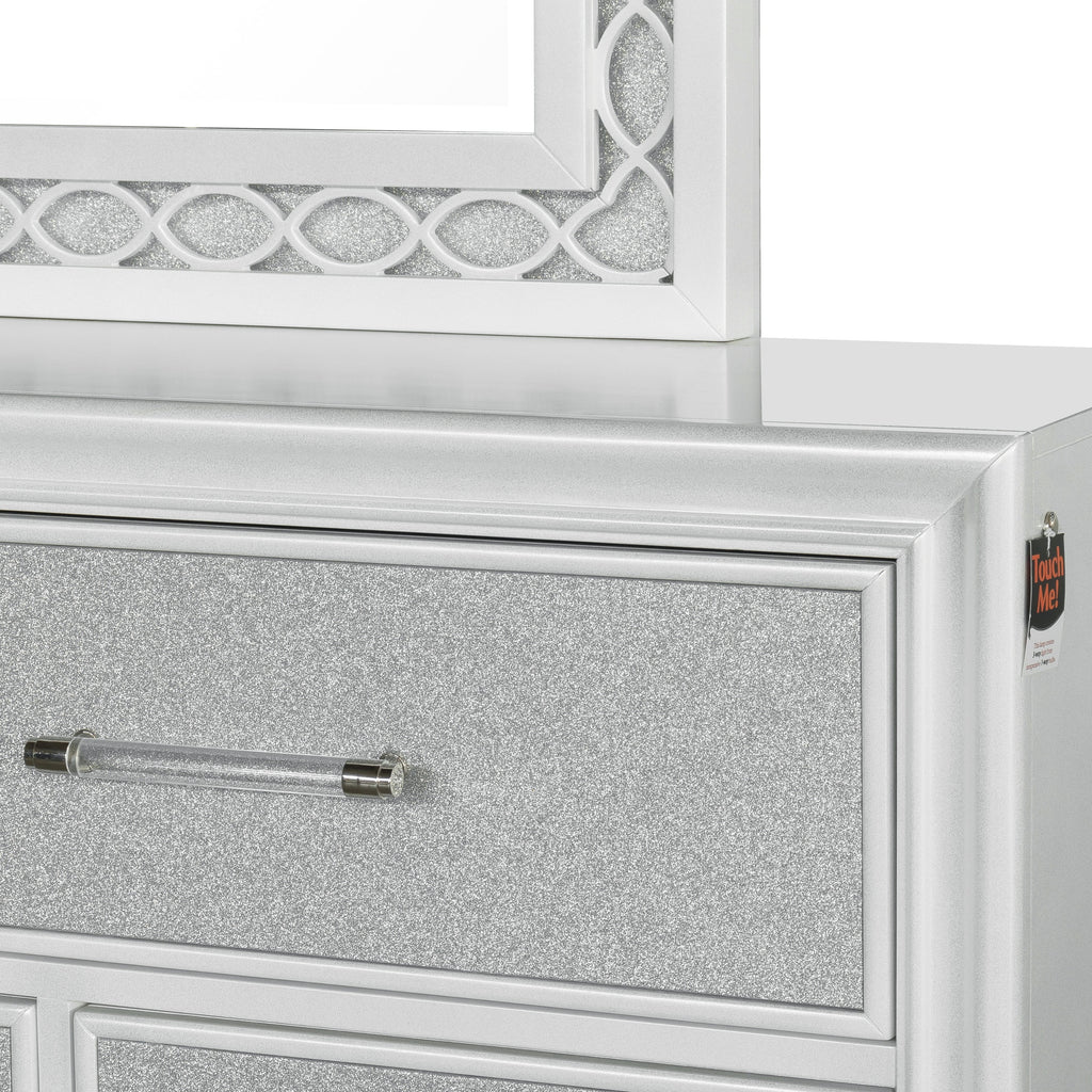 King 5-Piece Bedroom Set with LED Lights, Tufted Bed, Dresser, Mirror, and 2 Nightstands in Pearlized White G268
