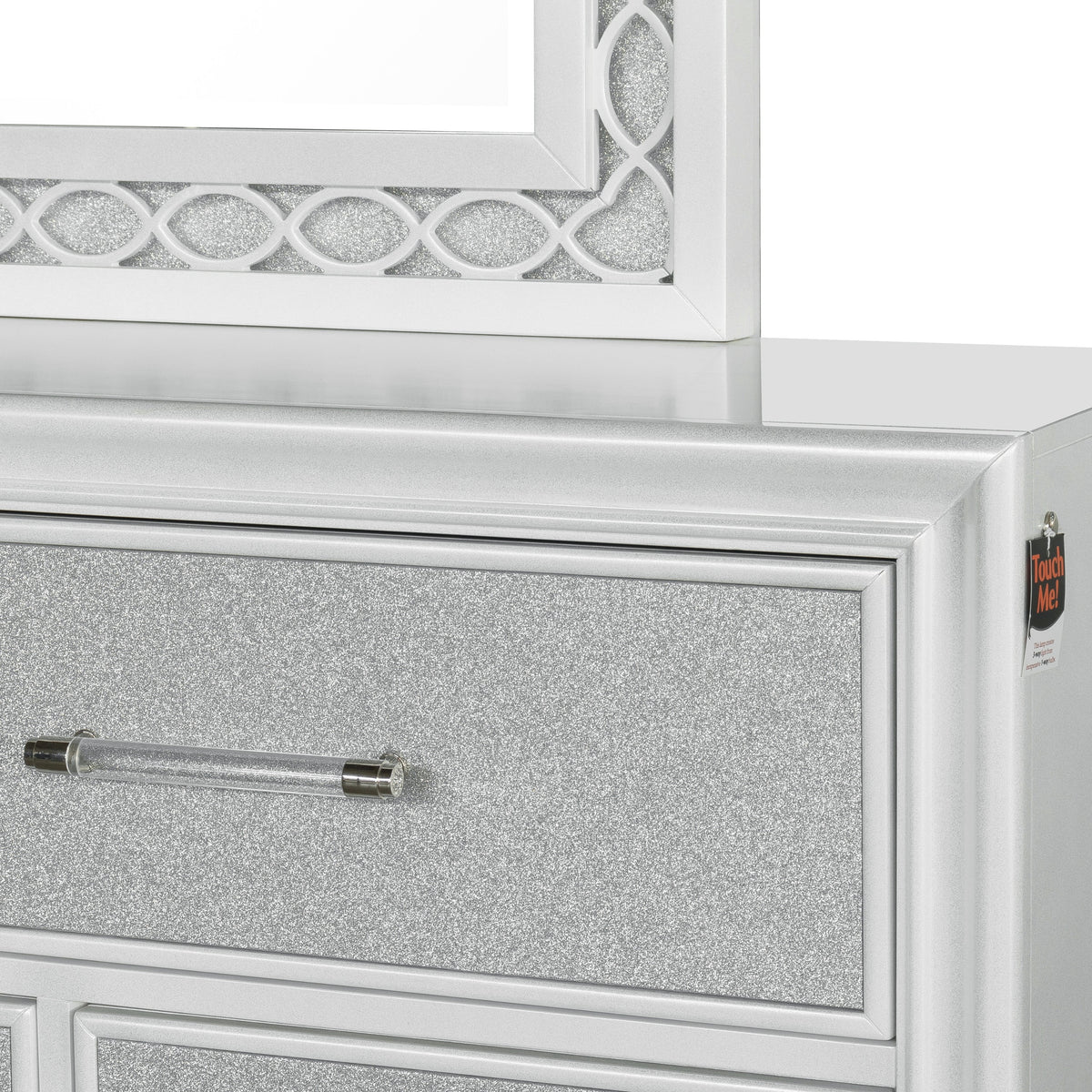 King 5-Piece Bedroom Set with LED Lights, Tufted Bed, Dresser, Mirror, and 2 Nightstands in Pearlized White G268