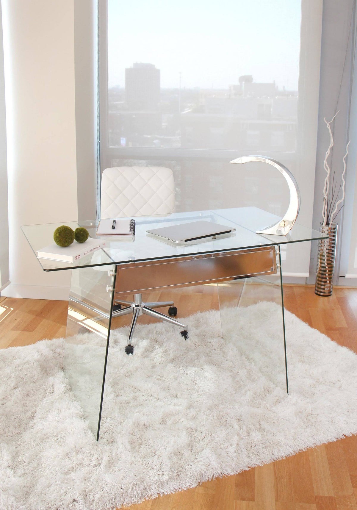 White Office Chair X6591
