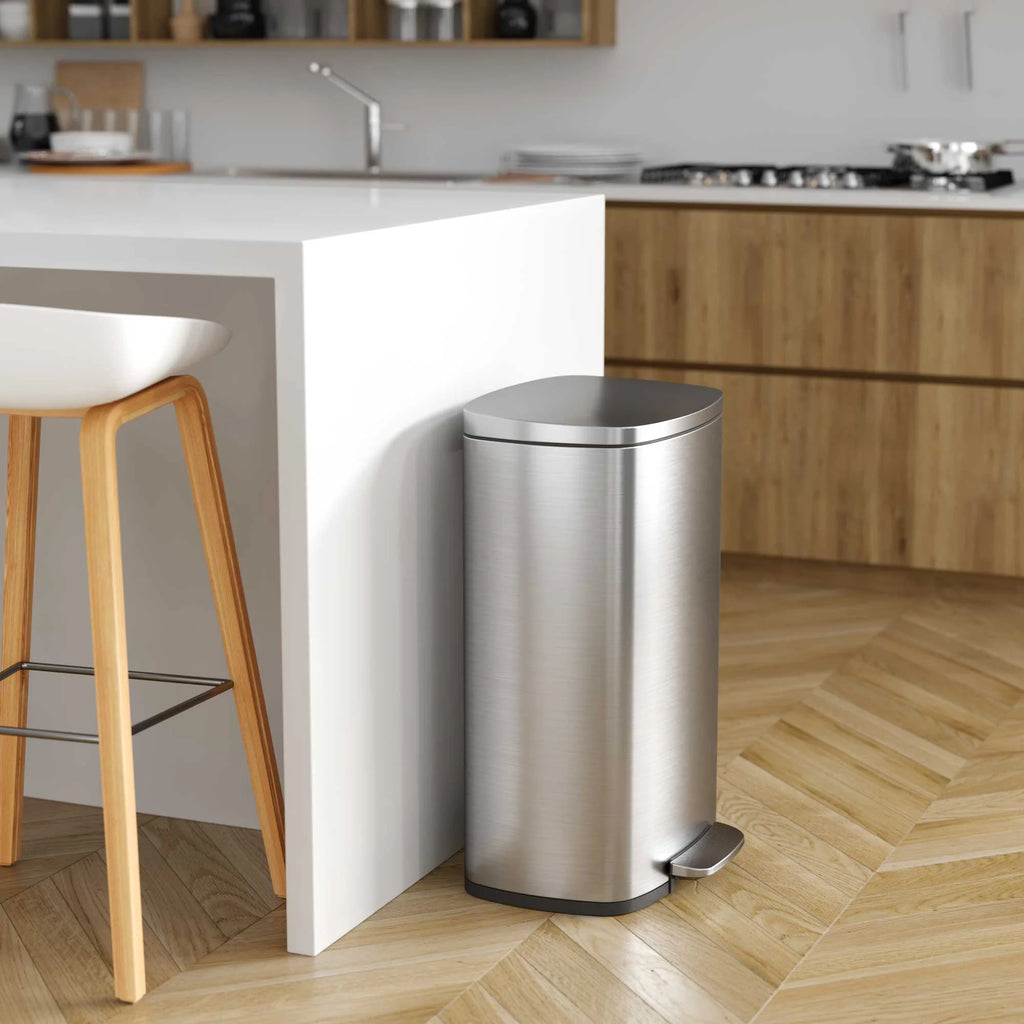 13.2 Gallon and 1.32 Gallon Stainless Steel Step Trash Can U473204