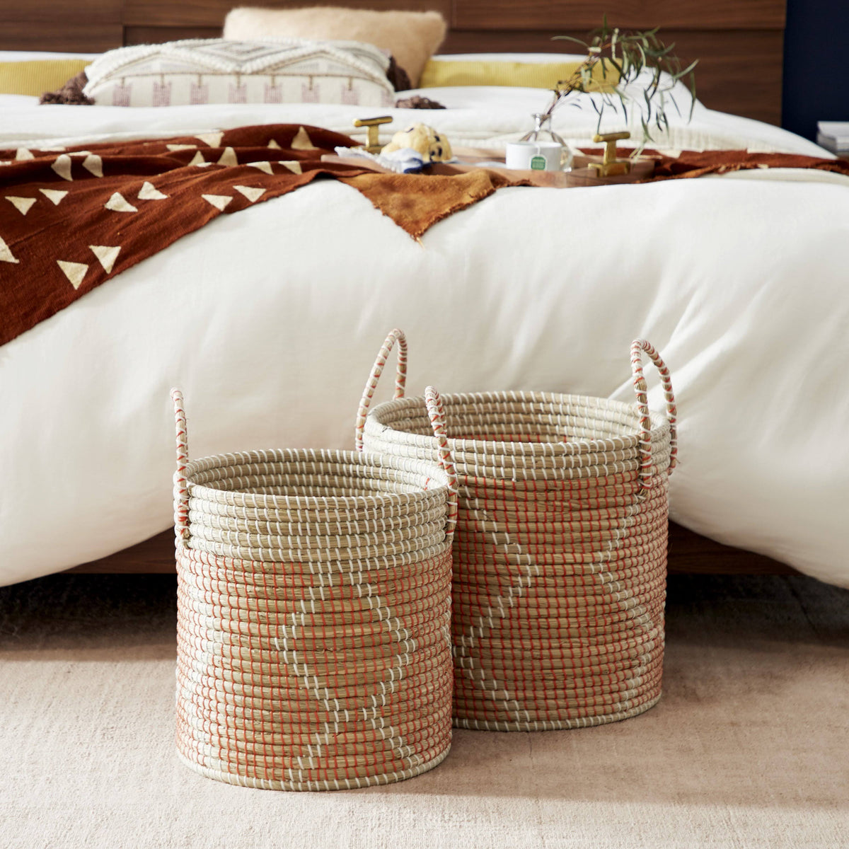 Round Seagrass Set of 2 Storage Baskets with Handles C36700