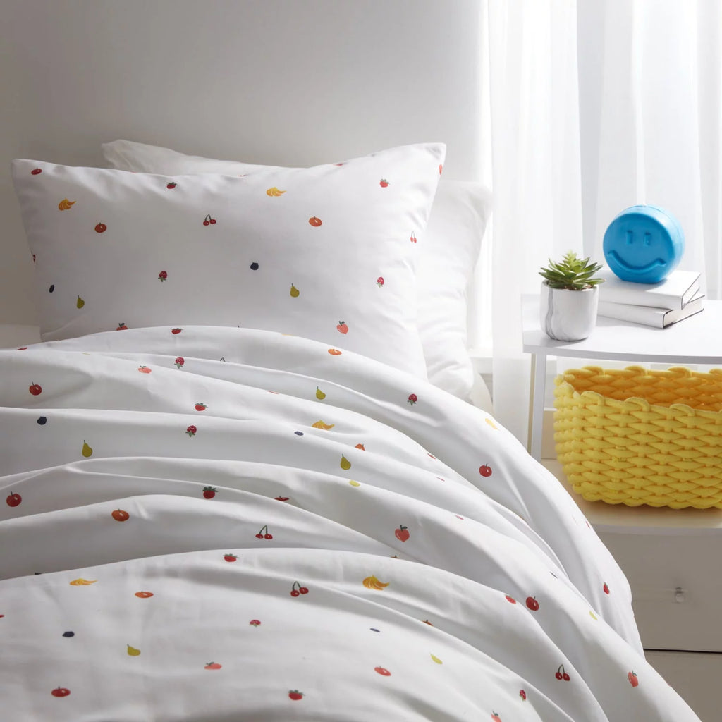 White Rainbow Fruits Full/Queen Comforter and Sham Set U725326