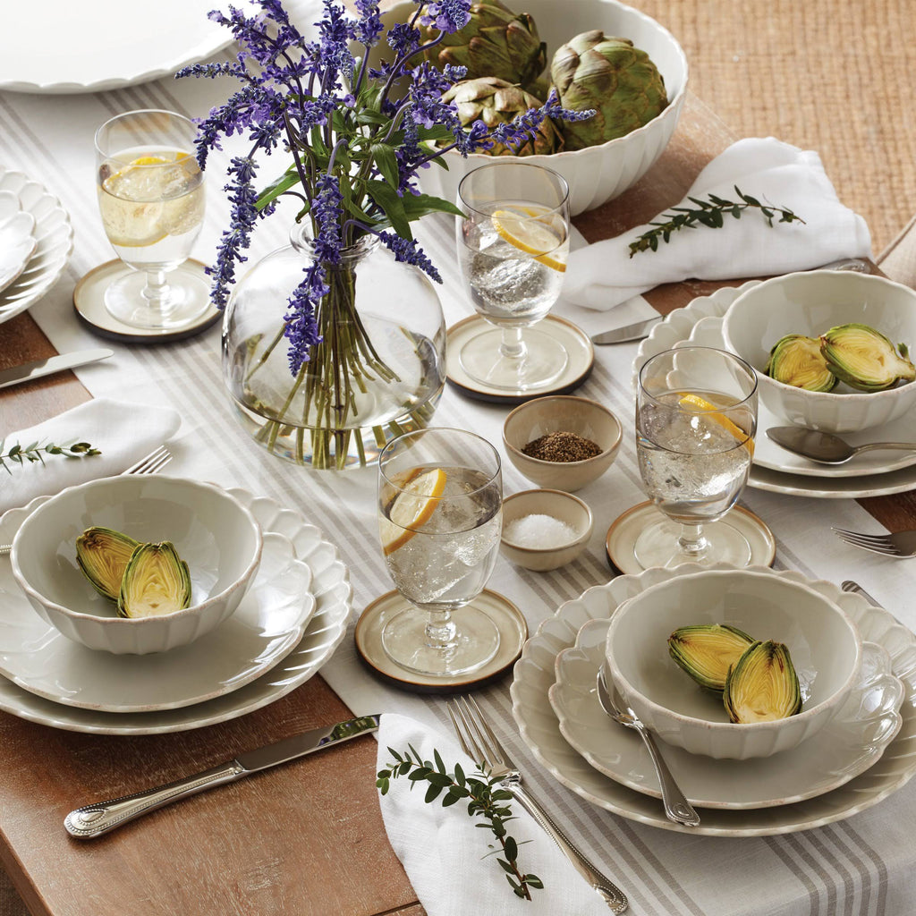 French Perle Scallop 4-Piece Accent Plate Set V220701