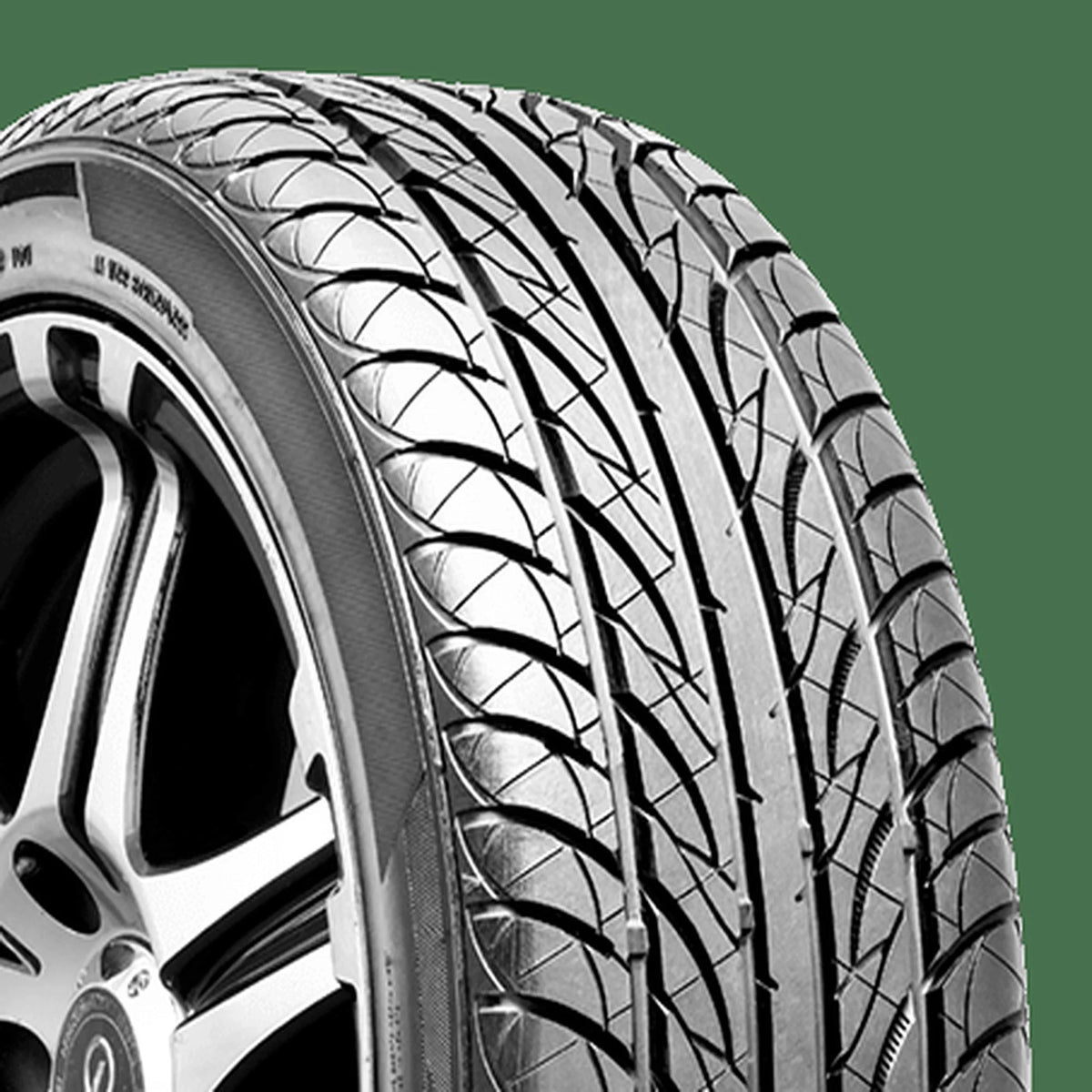 235/40R19 96V XL Passenger Tire W47615