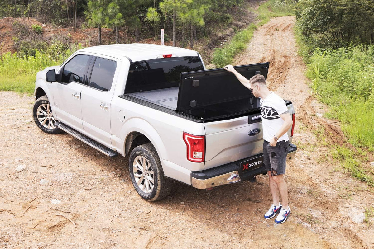 Low Profile Hard Folding Truck Bed Tonneau Cover H47914
