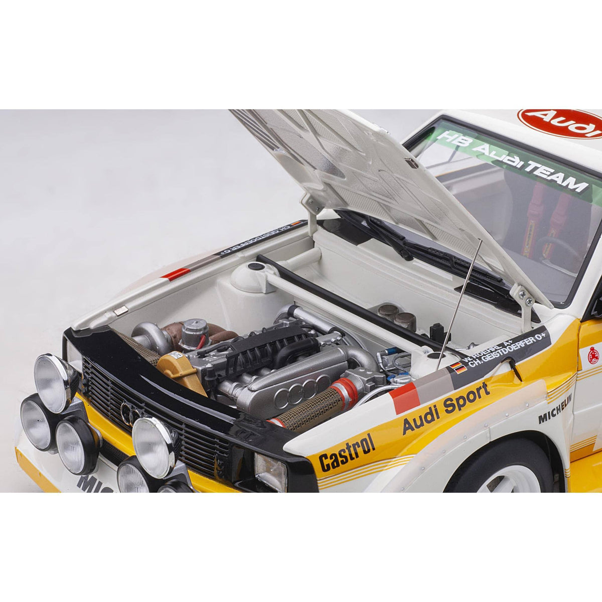 1/18 Model Car X250934