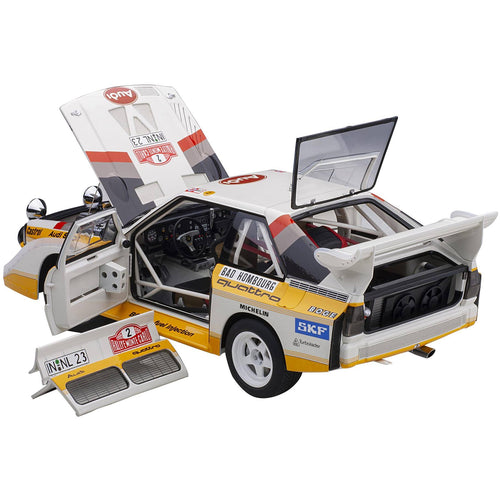 1/18 Model Car X250934