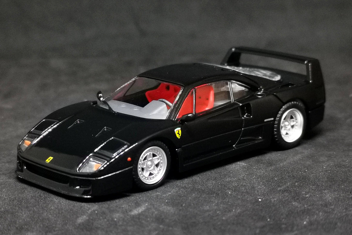 Ferrari F40 Black 1/64 Diecast Model Car Z833536